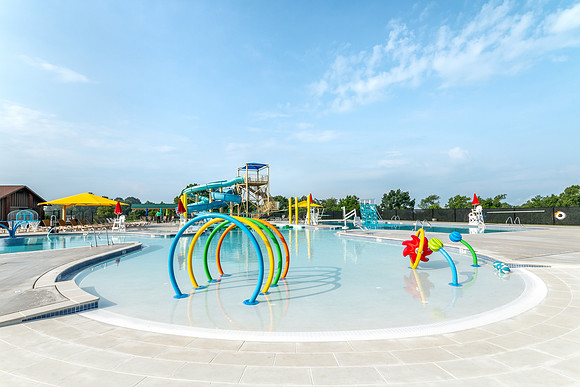 Grand Vue Aquatic Center